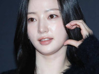 송하윤, 학폭으로 전치 4주...학교 동창생도 발언 기사의 썸네일