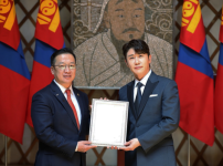 영탁, 몽골도 반한 찐 매력...한국 대표 가수로 떠올랐다 기사의 썸네일