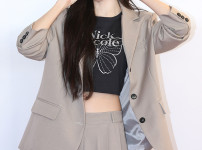 "작가로도 눈에 띄네" 문가영, 산문집 대만·인도네시아 출간 기사의 썸네일