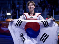 '키 178cm의 장신' 이다빈, 태권도 준결승에서 우즈벡에 패해 결승 진출 무산'으로 수정해드릴까요? 기사의 썸네일
