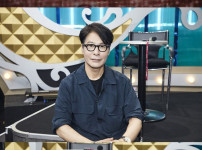 '복면가왕' 4연승 도전자 언더더씨, 정체는 과연? 기사의 썸네일