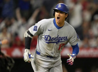 MLB 스타 오타니, 3300억 원 규모 소송에 휘말려 - '잭 네토'로부터 트리플 플레이 굴욕도 겪어 기사의 썸네일