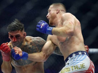 UFC 프리덤 250 대회의 논란 속에서도 드발리쉬빌리와 일리아 토푸리아는 승리를 거머쥐다 기사의 썸네일
