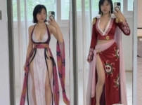 "네 개의 가슴?" 이세영, 성형 부작용 고백에 이은 당당한 모습으로 주목 받아 기사의 썸네일