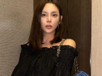 음주운전과 프로포폴 논란 후 박시연, 변함없는 미모로 SNS에 근황 전해 기사의 썸네일