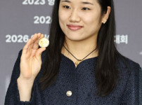 배드민턴 스타 안세영, 부상 극복 후 컨디션 80~90% 회복하며 세계선수권대회를 목표로 삼아 기사의 썸네일