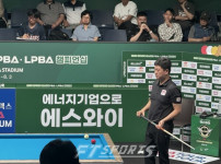 [FT포토] '친환경 건축자재 에스와이 PBA 챔피언십'에서 8강에 진출한 조건휘 기사의 썸네일