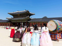 추석 맞이 서울 곳곳에서 다채로운 한가위 행사 개최: 고궁 무료 개방 및 전통 체험 프로그램 운영 기사의 썸네일
