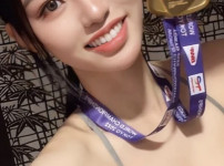 배드민턴 국가대표 출신, 월세방에서 월 1억 4천 수입의 스트리머로 변신하며 숨겨진 눈물 고백 기사의 썸네일
