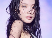 청하, 건강 악화로 응급실 이송 후 경기대 공연 취소; 팬들 사이에서 우려 확산 기사의 썸네일