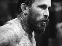 UFC 331에서 말론 베라, 3라운드 KO승으로 4연패 탈출하며 솔직한 심경 고백 기사의 썸네일