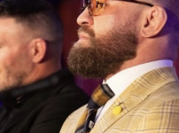 '위증 혐의로 기소된 맥그리거, UFC 복귀 앞두고 무죄 주장 강조' 기사의 썸네일