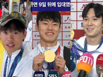 금메달의 무게: 아시안게임 축구 4연패 성취 뒤에 숨겨진 '군 면제' 논란 해부 기사의 썸네일
