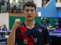'예선 탈락 딛고 화려한 부활': 길민석, 프로탁구 남자단식에서 조대성을 꺾고 처음으로 정상에 오르다 기사의 썸네일