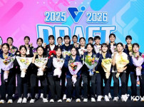 ‘21년 만에 처음’ 외국국적 동포 선수, V리그 진출 도전…오드리 박·애너벨 박 드래프트 참가 기사의 썸네일