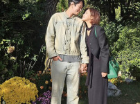 솔비와 이규한, 내년 4월에 비공개로 결혼식 올릴 예정 기사의 썸네일